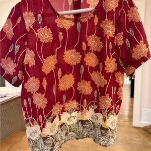Madewell Silk Floral Red and Orange Women's Top, Buttons up on the backside